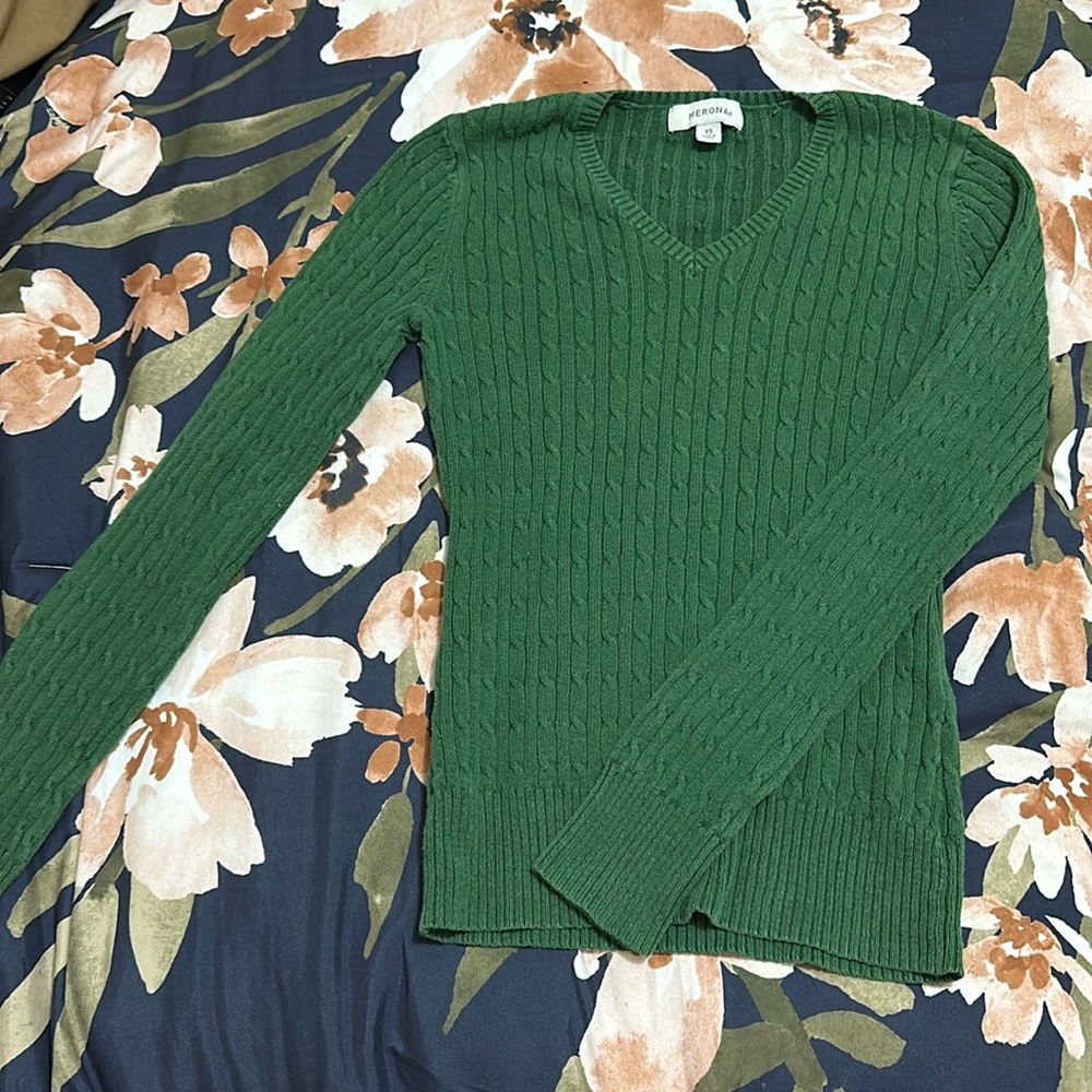 Marona extra small, long sleeve knitted sweater V-neck